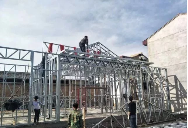 一文看懂裝配式建筑的發(fā)展前景，農(nóng)村蓋房選這種，保質(zhì)又保量!